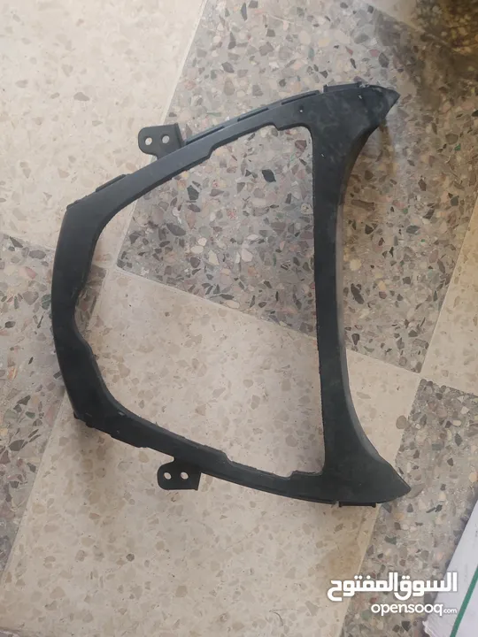 قطع مستعمله و اكسسوارات مختلفة للسيارات