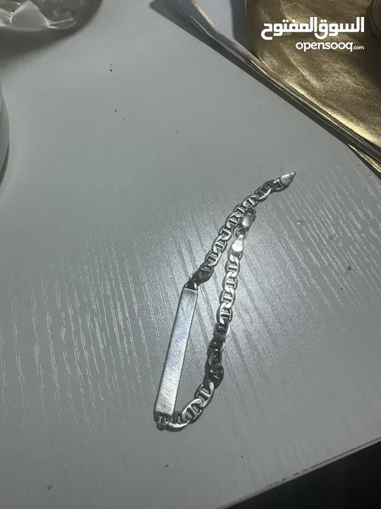 أسواره فضه وزن سبع غرامات ونص تقريبا للبيع