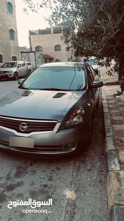 نيسان التيما 2009 بنزين بسعر اقل من 5000