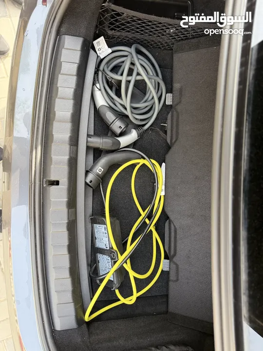 ترخيص 2022 BMW  330e  محرك 2000 هايبرد plug in/يقطع على الشحنه 50 كيلو متر  297 حصان