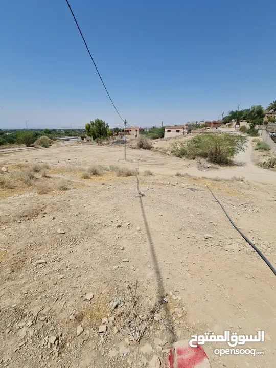 ارض استثمارية جاهزه لبناء شاليه مساحه 615 متر في الغور منطقه الجوفه حوض المشرفه مطله على البحر الميت