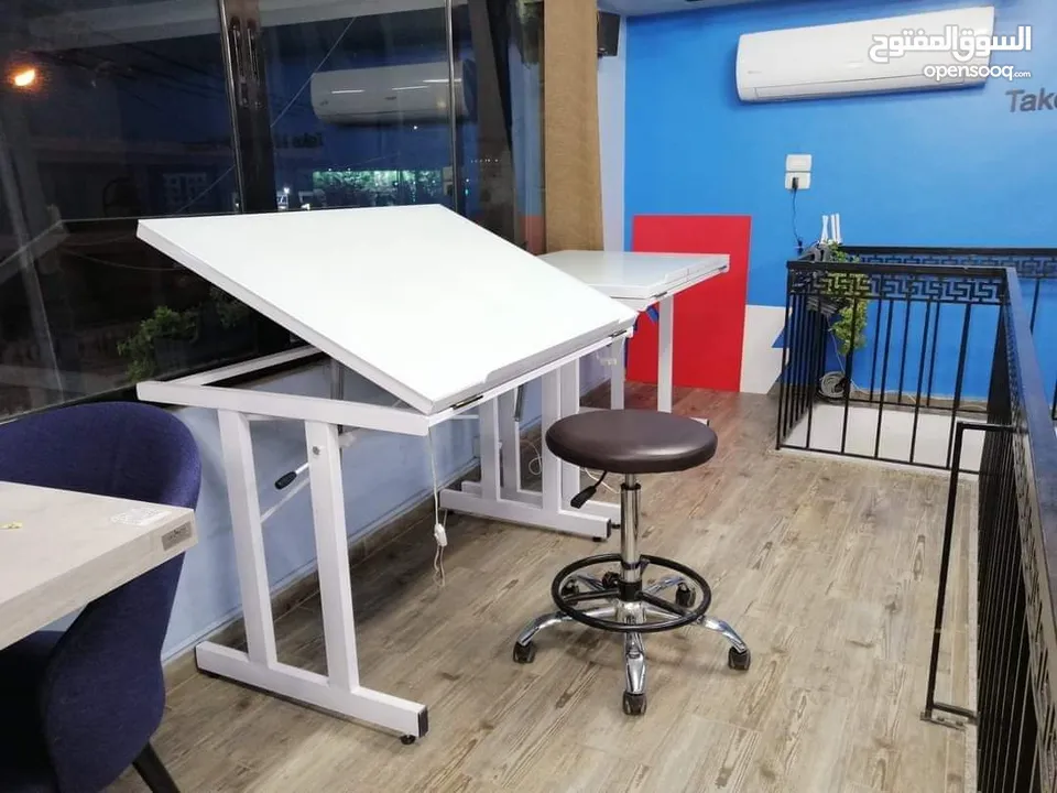 مرسم  مرسم هندسي   مراسم هندسية   طاولات رسم هندسي   drafting table   مرسم شف   رسم    مكتب هندسي...