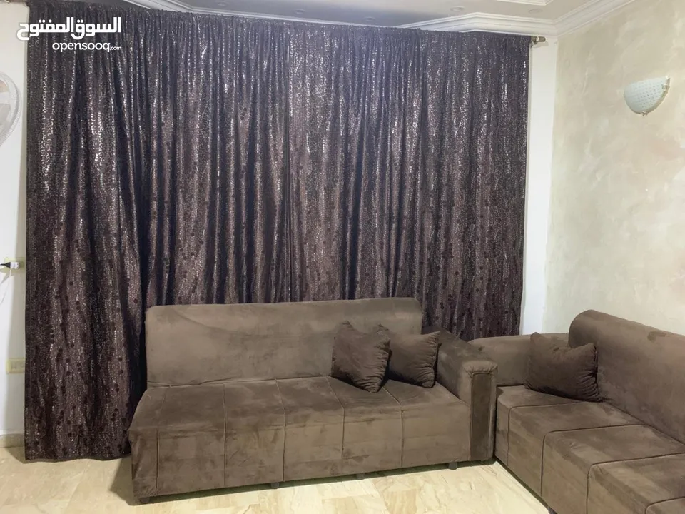 عفش بيت كامل للبيع بداعي السفر ، مستعمل بحالة الجديد ، بحالة ممتازة