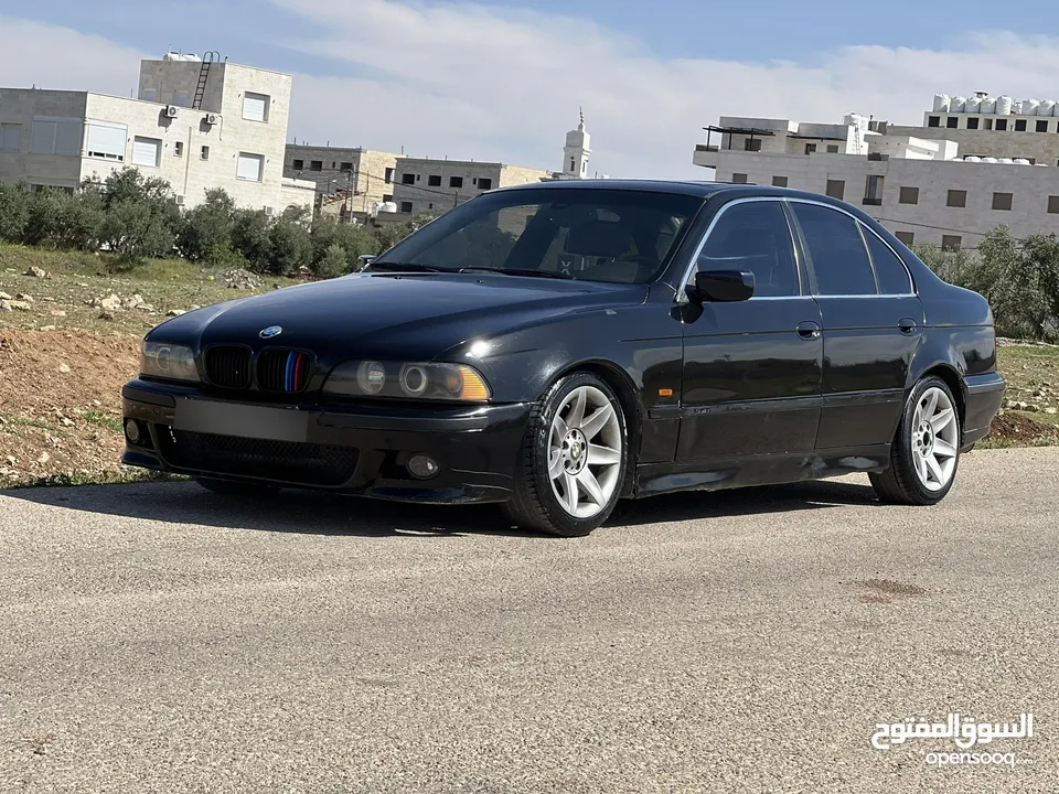 Bmw 520i e39 بي ام دبليو دب جير عادي الرجاء التواصل على رقم بالاعلان  ا2003