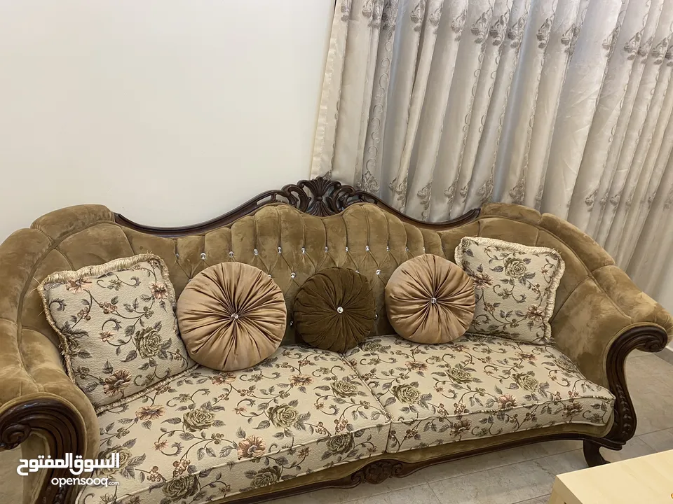 طقم كنب فاخر جدا