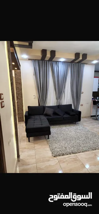 طقمين كنب للبيع بحالة ممتازه جدا