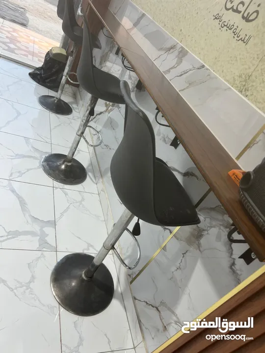 عدة مطعم للبيع