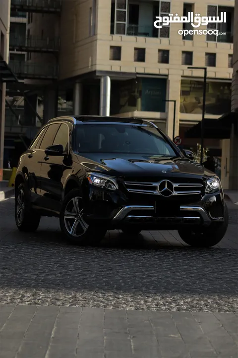 Mercedes Benz GLC350e    2019  Model   Hybrid PlugIn  السيارة فحص كامل  كلين تايتل