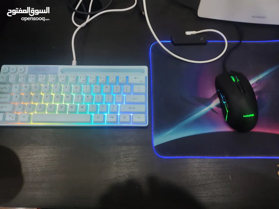 جهاز للبدل على نينتندو مع جميع ملحقاته