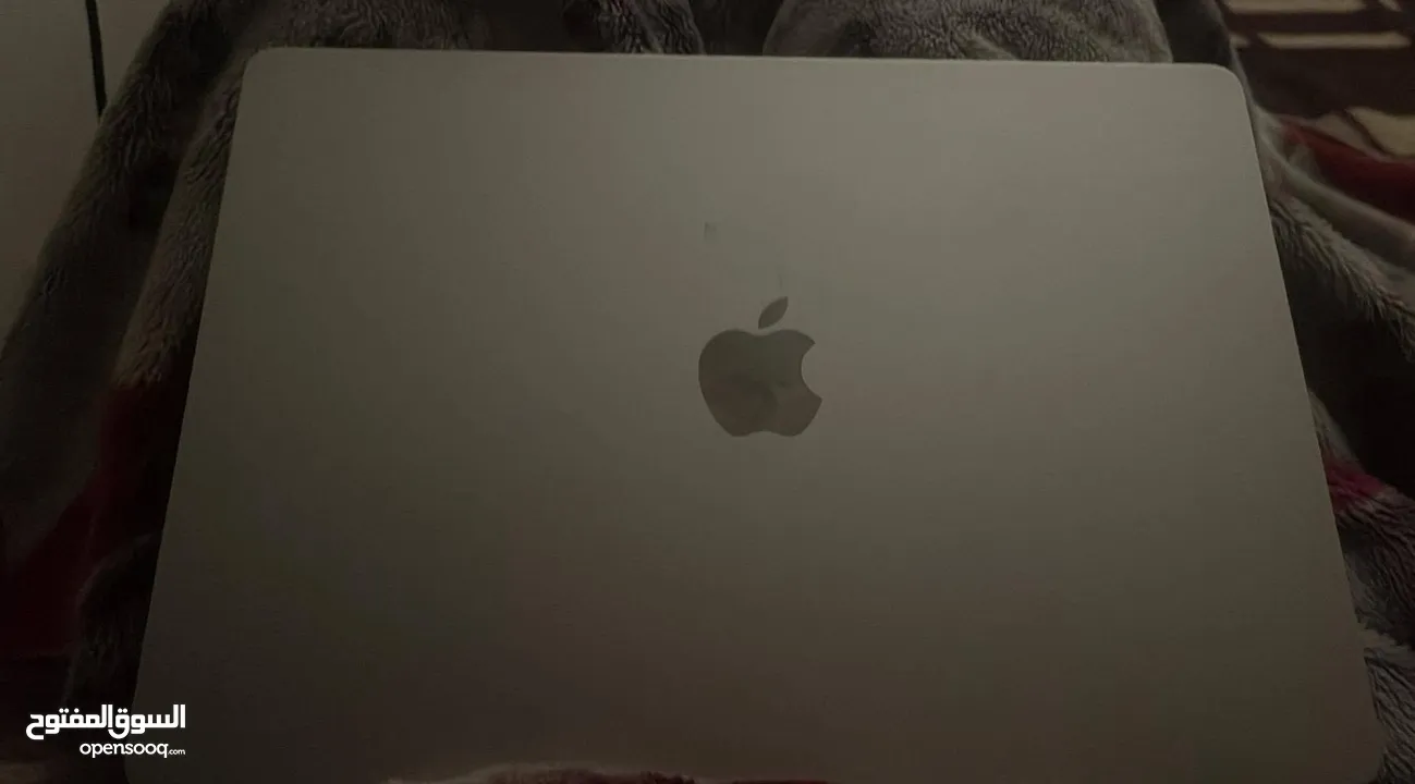 Mac book air 15 gold 2023 256g