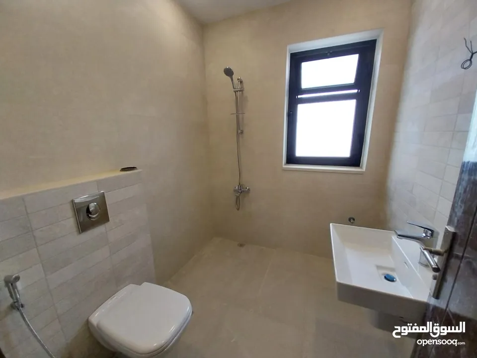 شقة غير مفروشة للإيجار ( Property 38688 )-175034701