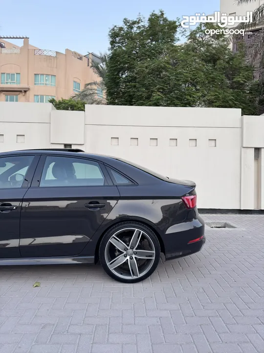 AudaiA3 S LINE Package 40 TFSI