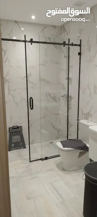 أبواب زجاج و شاور بوكس للحمامات