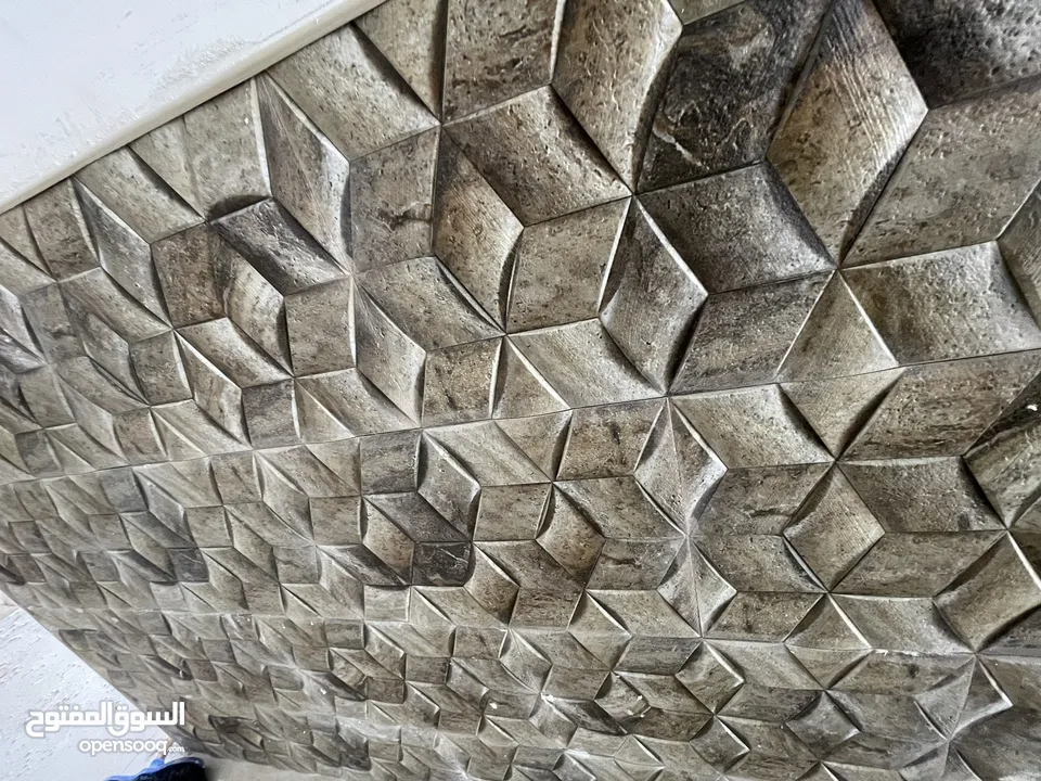 ياسر السور  لجميع انواع البلاط -باركي -مغاسل بورسلان- فايربليس -اسعار مناسبه للجميع مقاولات وبل متر