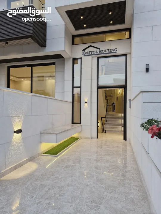 شقة طابق ثاني جديدة ،  مميزة ومطلة للبيع / مساحة (210 - 205 )m2 بأجمل مناطق ضاحية الامير راشد