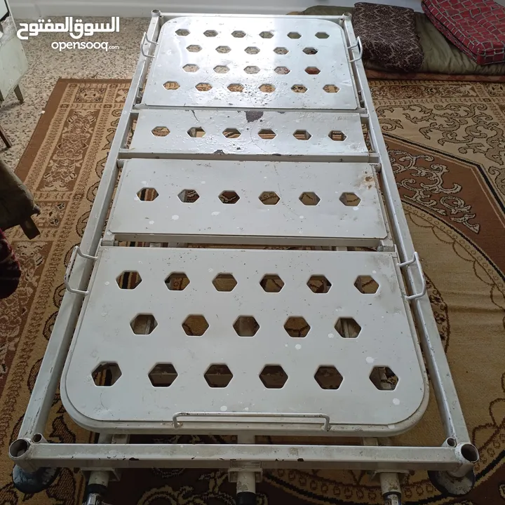 سرير طبي متحرك منويل بريك عجال صناعه تركي