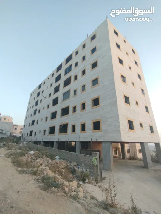 شقه للبيع مساحة 140م بإطلاله  مميزه