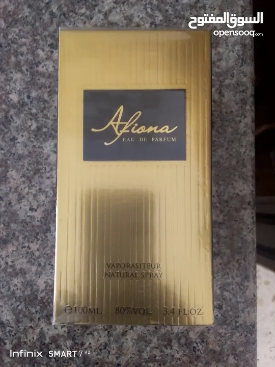 عطر للسيدات مصدر العطر من الكويت للبيع