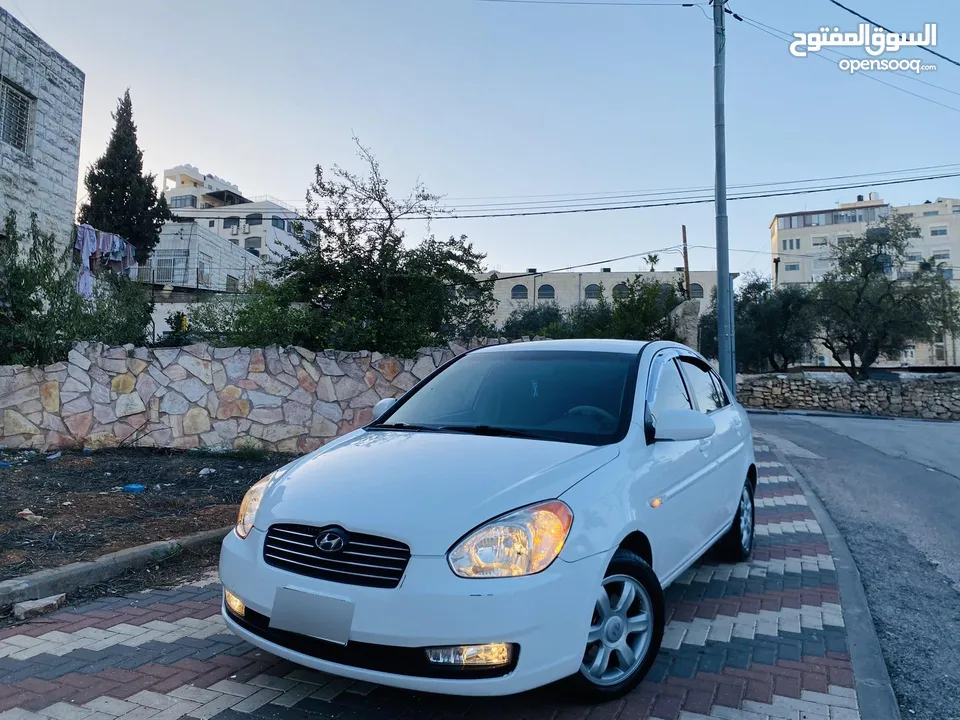 هونداي فيرنا فل اوتماتك ماتور 1600 سيارة ممتازة جدا الله يبارك لصاحب النصيب