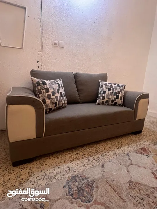 طقم كورنر ستايل أمريكي موديل راقي جداََ  تفصيل خشب سويد وأسفنج دانلوب مقاعد وظهر متحرك ، إستعمال
