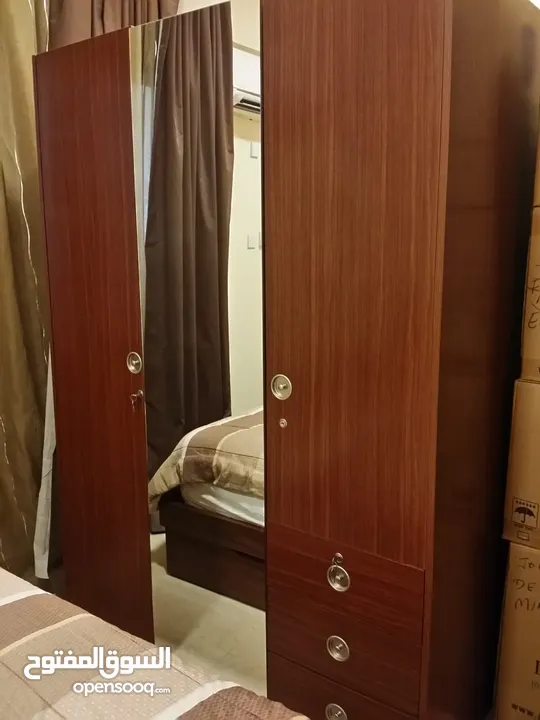 wardrobes in excellent condition