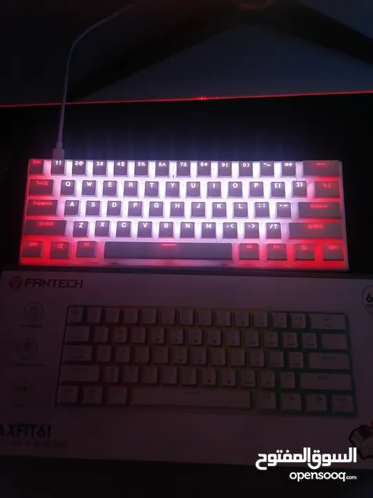 كيبورد ميكانيكال فانتيك 60% keyboard fantech maxfit61 red switch white بحاله الوكاله