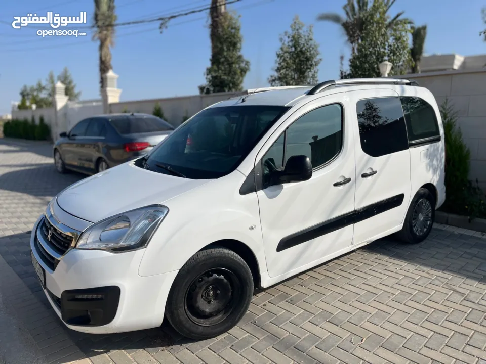 بيجو بارتنر 2017 للبيع اقساط وكاش