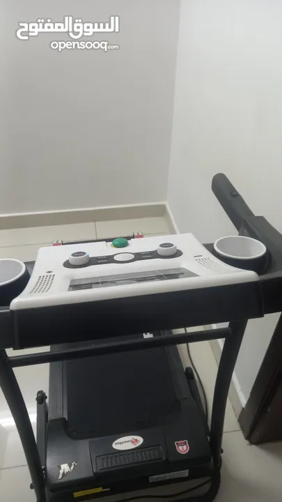 جهاز المشي للبيع حالة جيدة treadmill