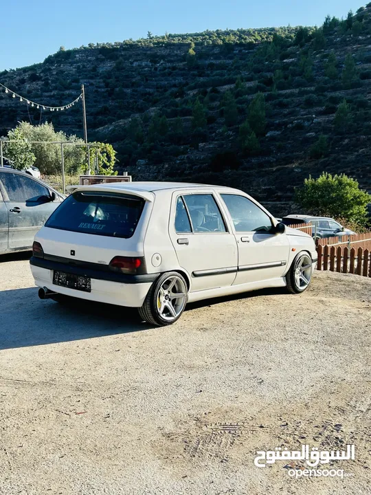 رينو كليو للبيع