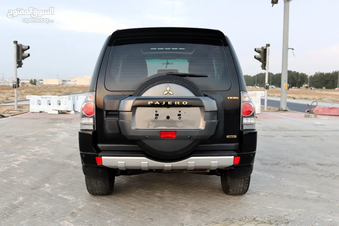 MITSUBISHI PAJERO CUPE 2018 GCC EXCELLENT CONDITION WITHOUT ACCIDENT