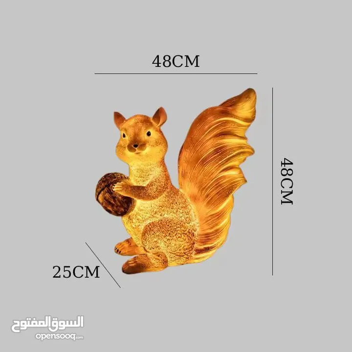 تمثال السنجاب بالحجم الكبير موجود في وضعيتين مميزتين مقاوم للمطر والشمس يدوم طويلا بلا بهتان