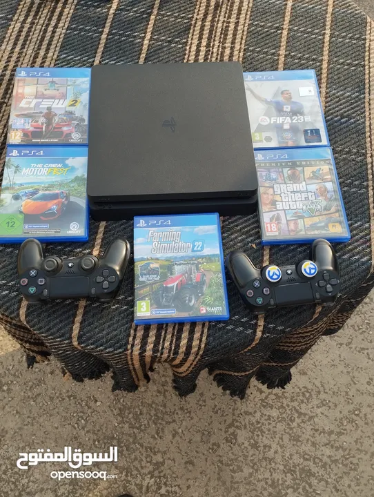 PS4  للبيع بحالة ممتازة جدا