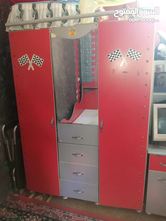 للبيع غرفه نوم اطفال تختين