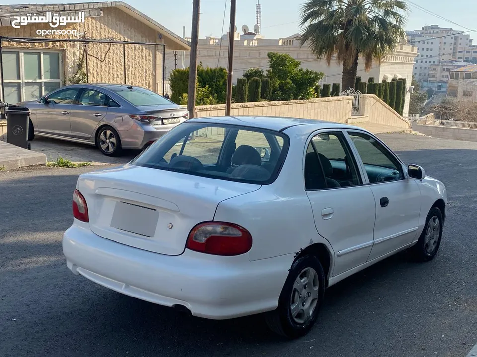 هيونداي اكسنت 1999 اتماتيك صندوق بحاله ممتازه استعمال شخصي من الحره