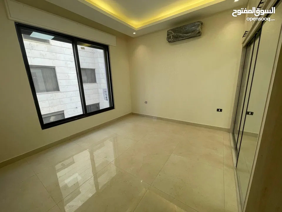 شقة شبه مفروشة للايجار في دير غبار  ( Property 39130 ) سنوي فقط