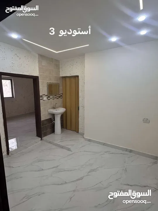شقة فارغة للايجار في شارع الجامعة 160