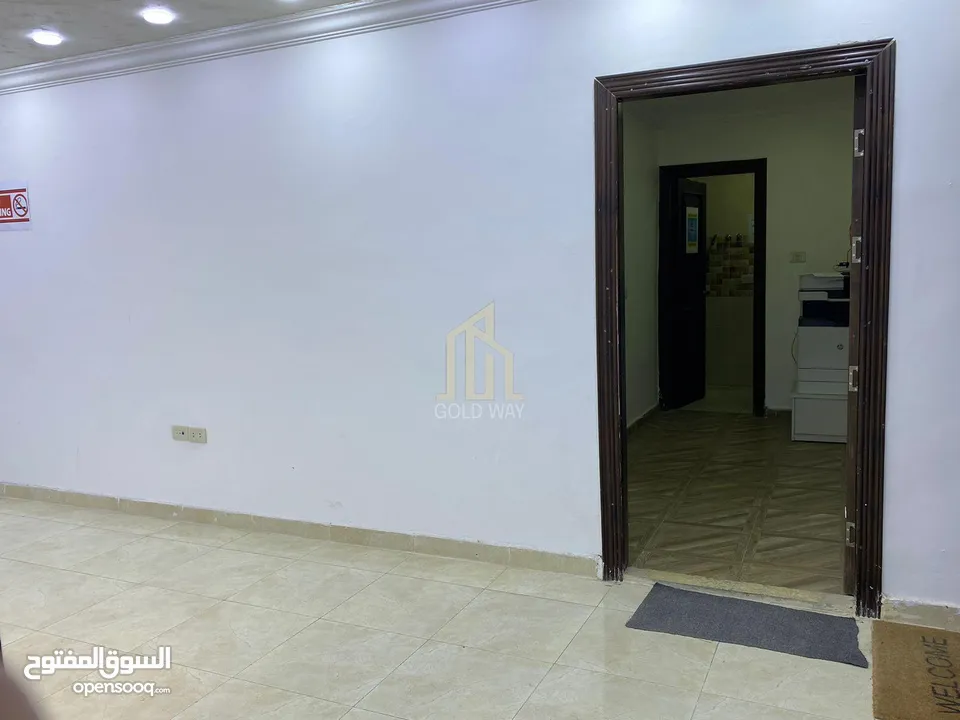 في موقع حيوي ومميز في مرج الحمام مجمع تجاري للبيع مكون من خمس طوابق بسعر مغري/ ref 9027