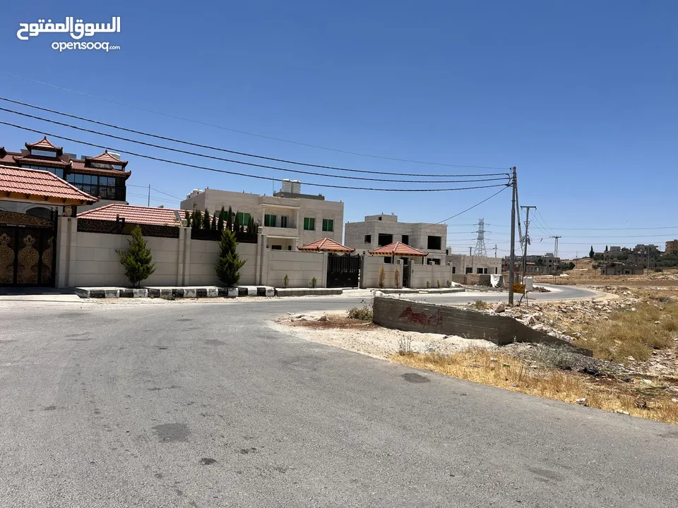 أرض سكنيه في اللبن صالحه للبناء فلل و اسكانات من المالك مباشرة بسعر مميز جدا قابل للتفاوض