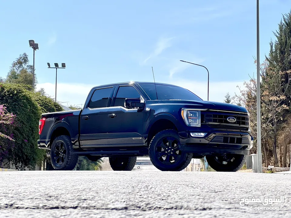 2022 FORD F-150 Platinum Hybrid Black-Edition