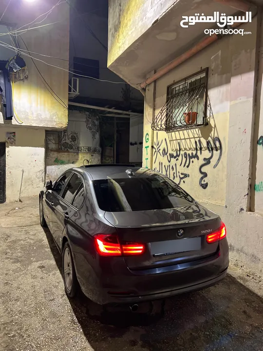 BMW 320i للبيع بدل