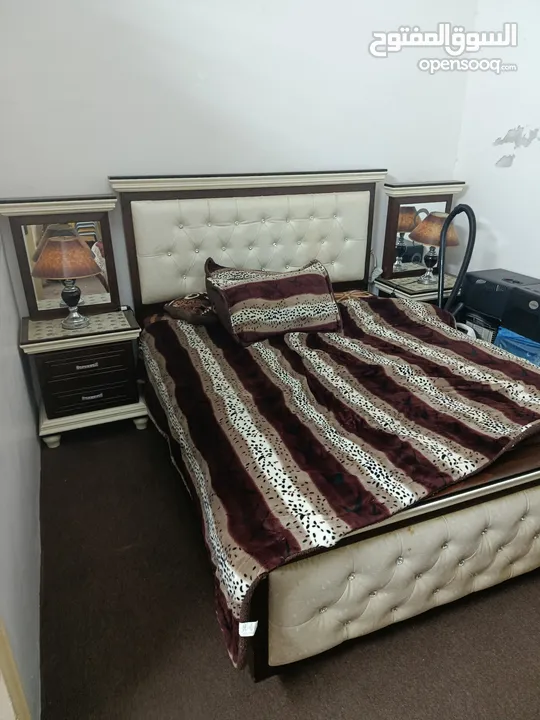 غرفة نوم وصالون بسعر مغري جدا