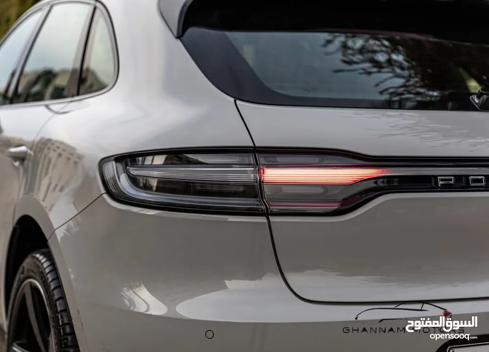 Porsche Mecan 2.0L Turbo وارد وكالة نقل