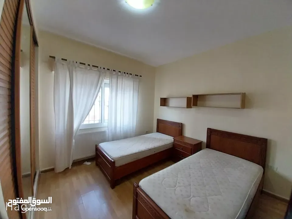 شقه طابق ثالث بمساحه 190 م مربع للبيع في ام اذينه الشرقي خلف السفاره ا... ( Property ID : 31182 )