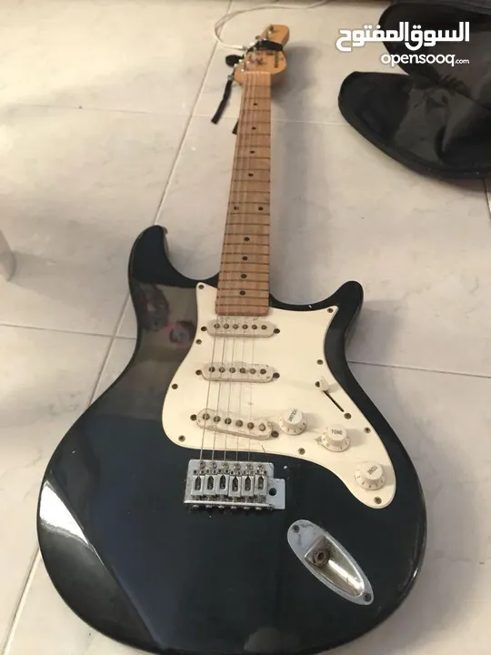 Behringer Electric Guitar