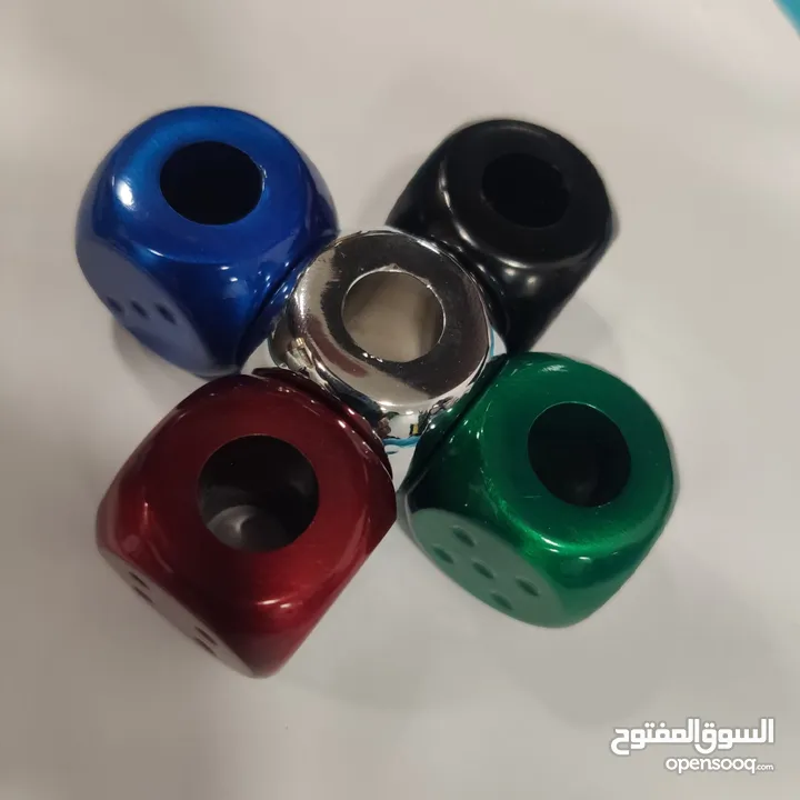 لاصحاب الذوق الرفيع مطفأة السجائر بعدة ألوان للمكتب أو المنزل