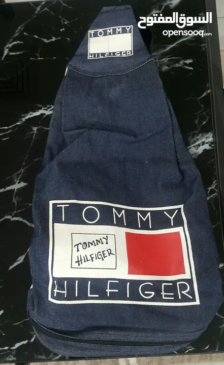 حقائب ماركة Tommy Hilfiger أصلية