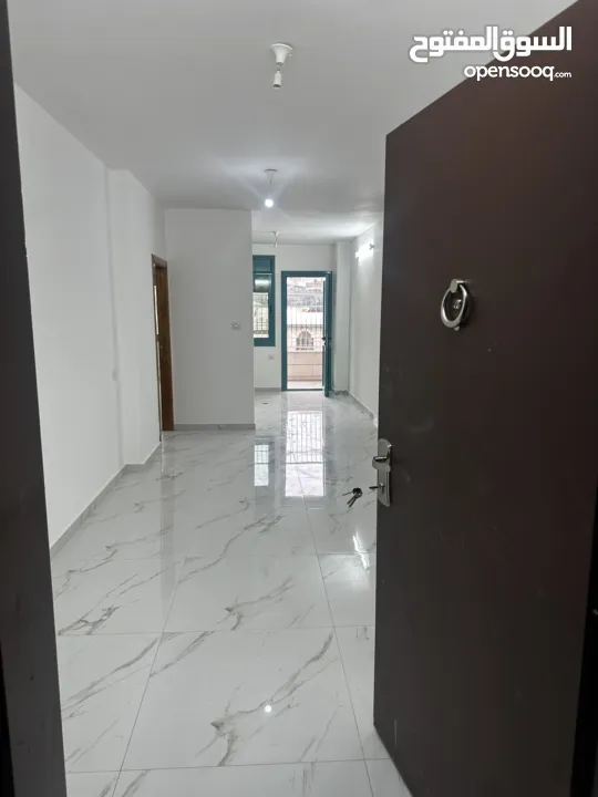 شقة تشطيب جديد لم تسكن من قبل