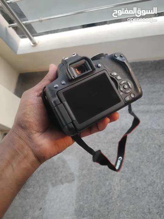 Canon 750D in mint condition. very less used.