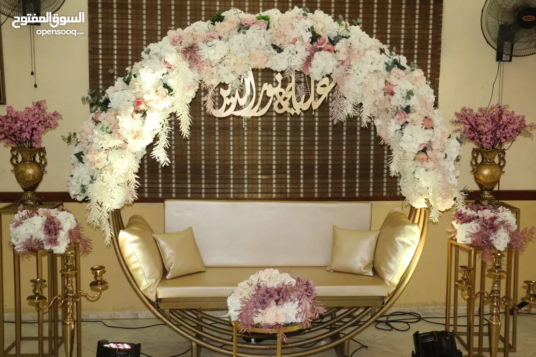 كوشات مميزة تنسيقات ورد فاخرة