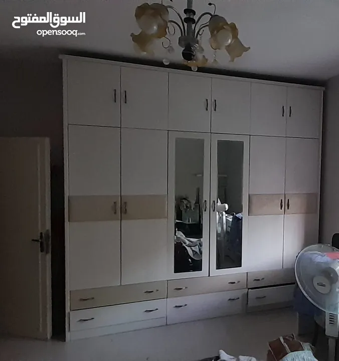 بيغ غرفتين نوم بحاله جيده جدا كل غرفه ب 350 و 450 دينار